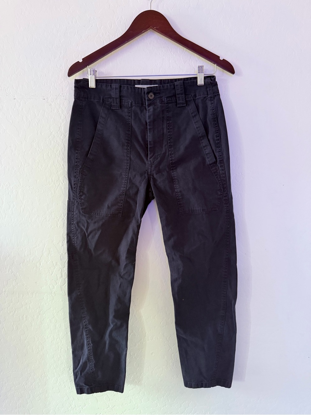Vince Women’s Textured Utility Pants Size 2 Black Tapered Casual Luxe Minimalist